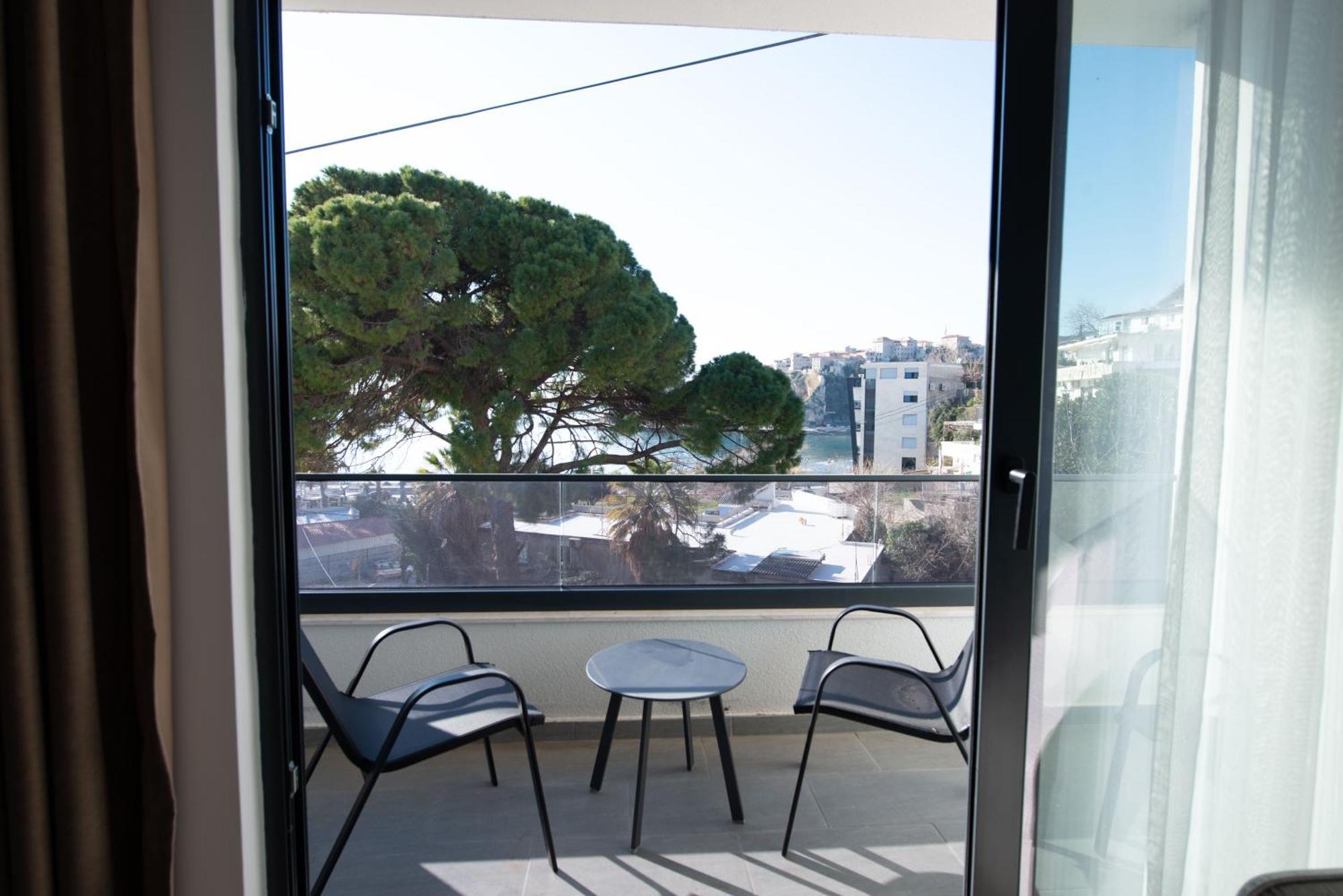 Botanica Boutique Hotel Ulcinj Ngoại thất bức ảnh