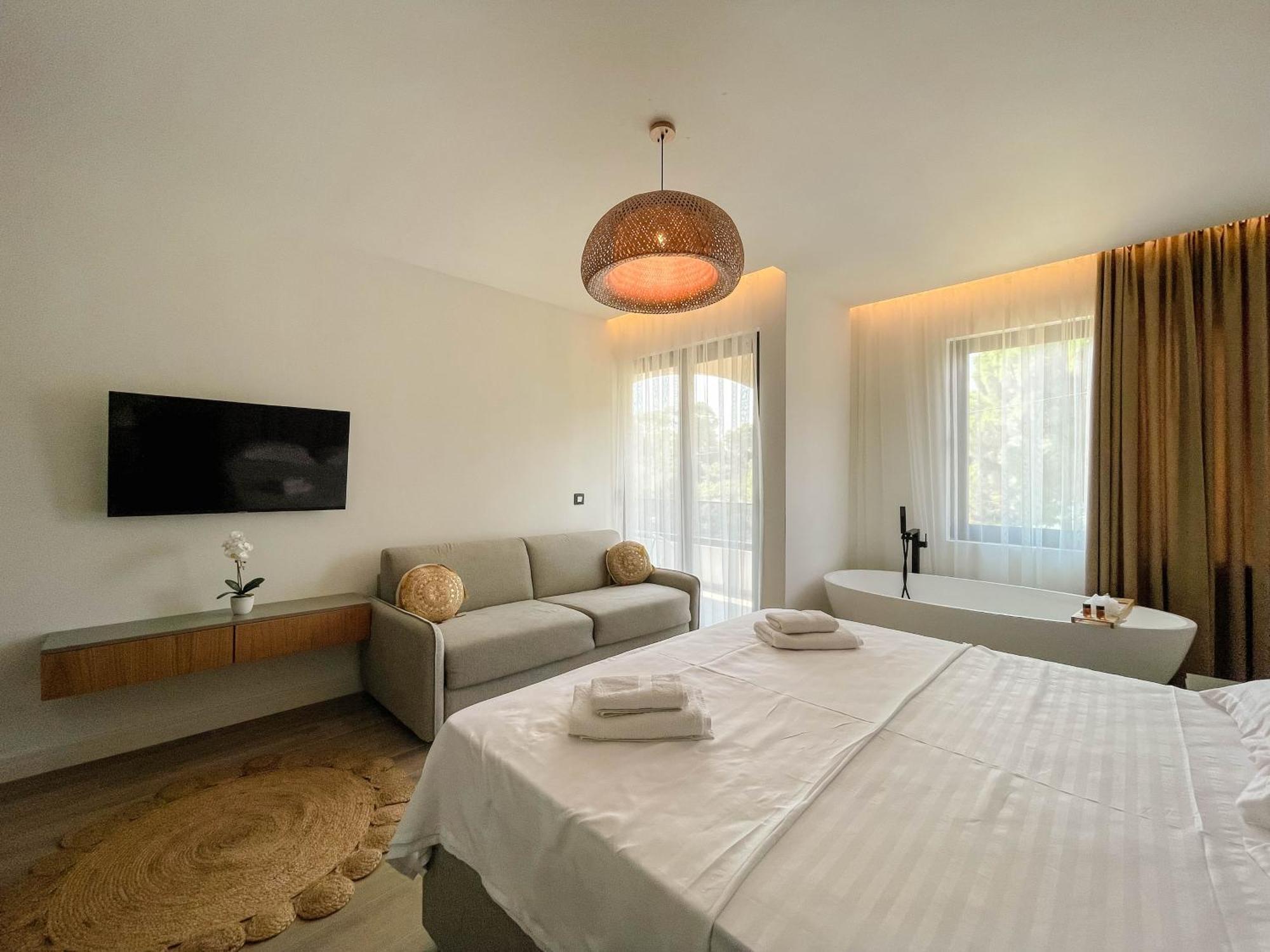 Botanica Boutique Hotel Ulcinj Ngoại thất bức ảnh