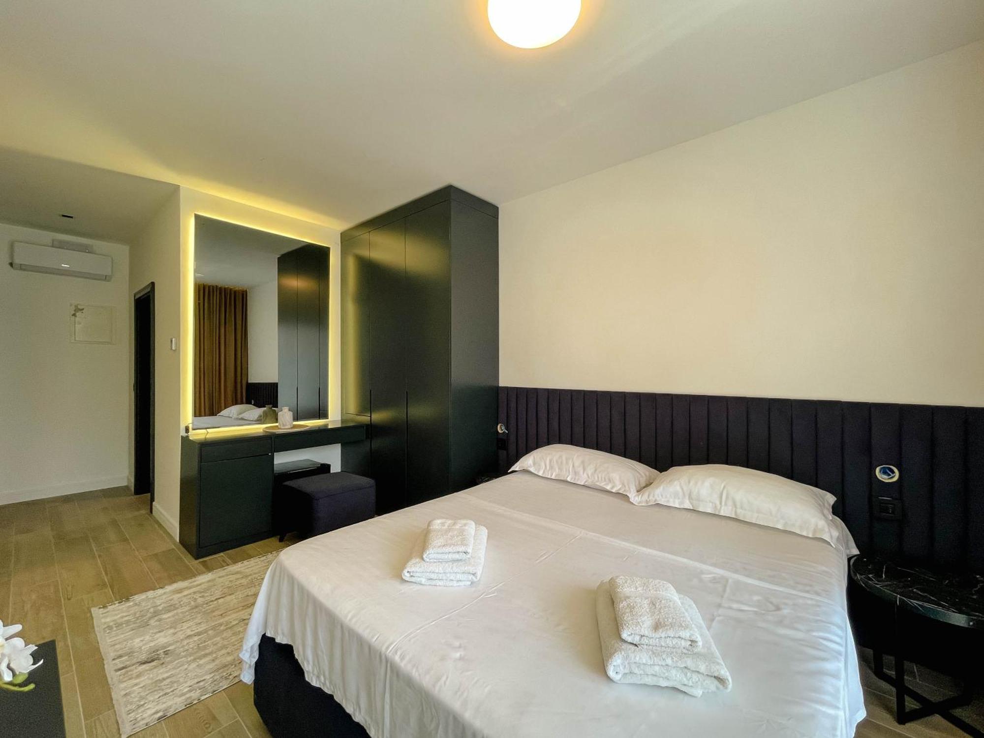 Botanica Boutique Hotel Ulcinj Ngoại thất bức ảnh